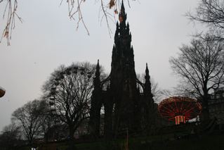 Edinburgh Monument at dusk